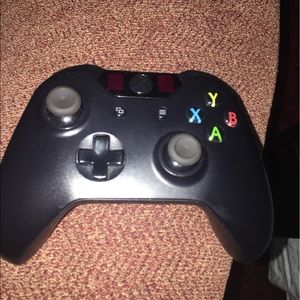 XBOX ONE WITH CONTROLLER AND NBA 2k17