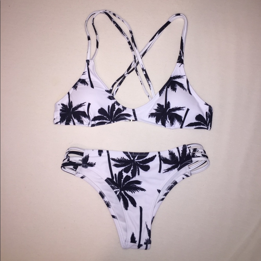 BRAND NEW Black & white palm tree 2 piece bikini