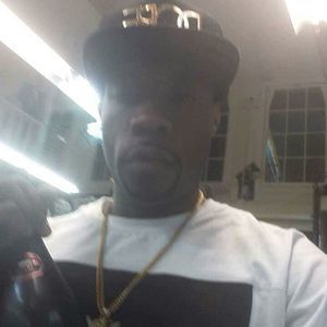 Meet your Posher, Tee