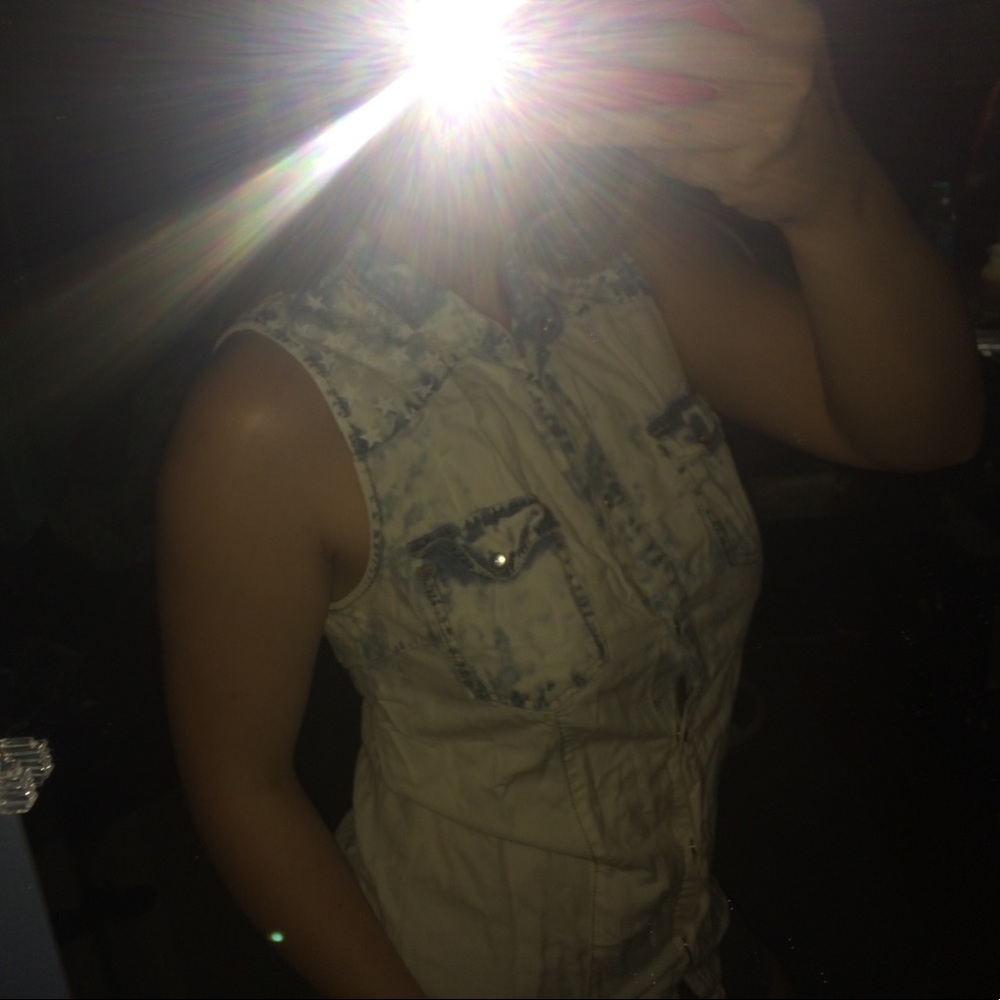 Button Up - Picture 2 of 3