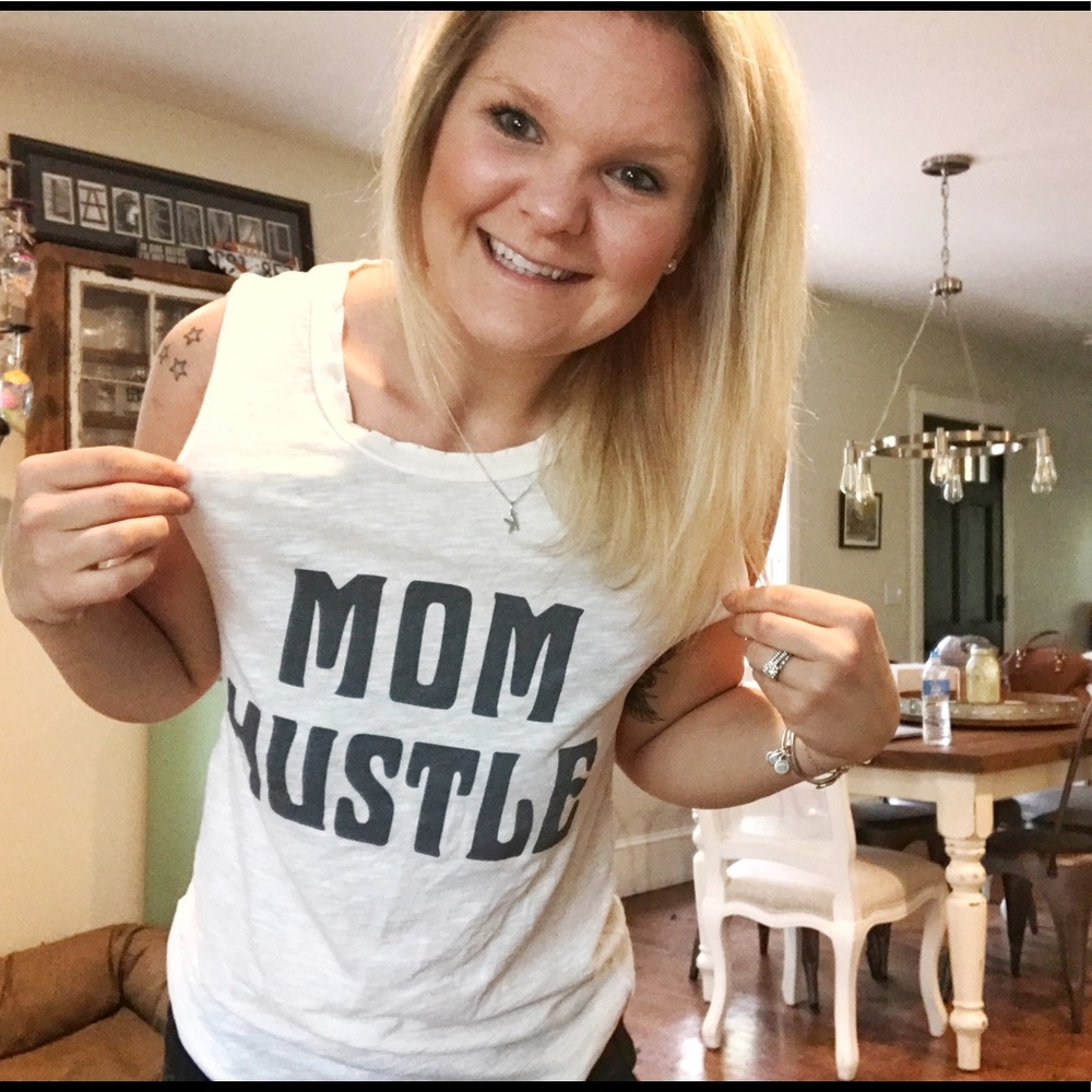 Meet your seller 🦄🦄🦄