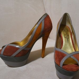 NWOT Orange Colorblock Platform Peep-toe Pumps