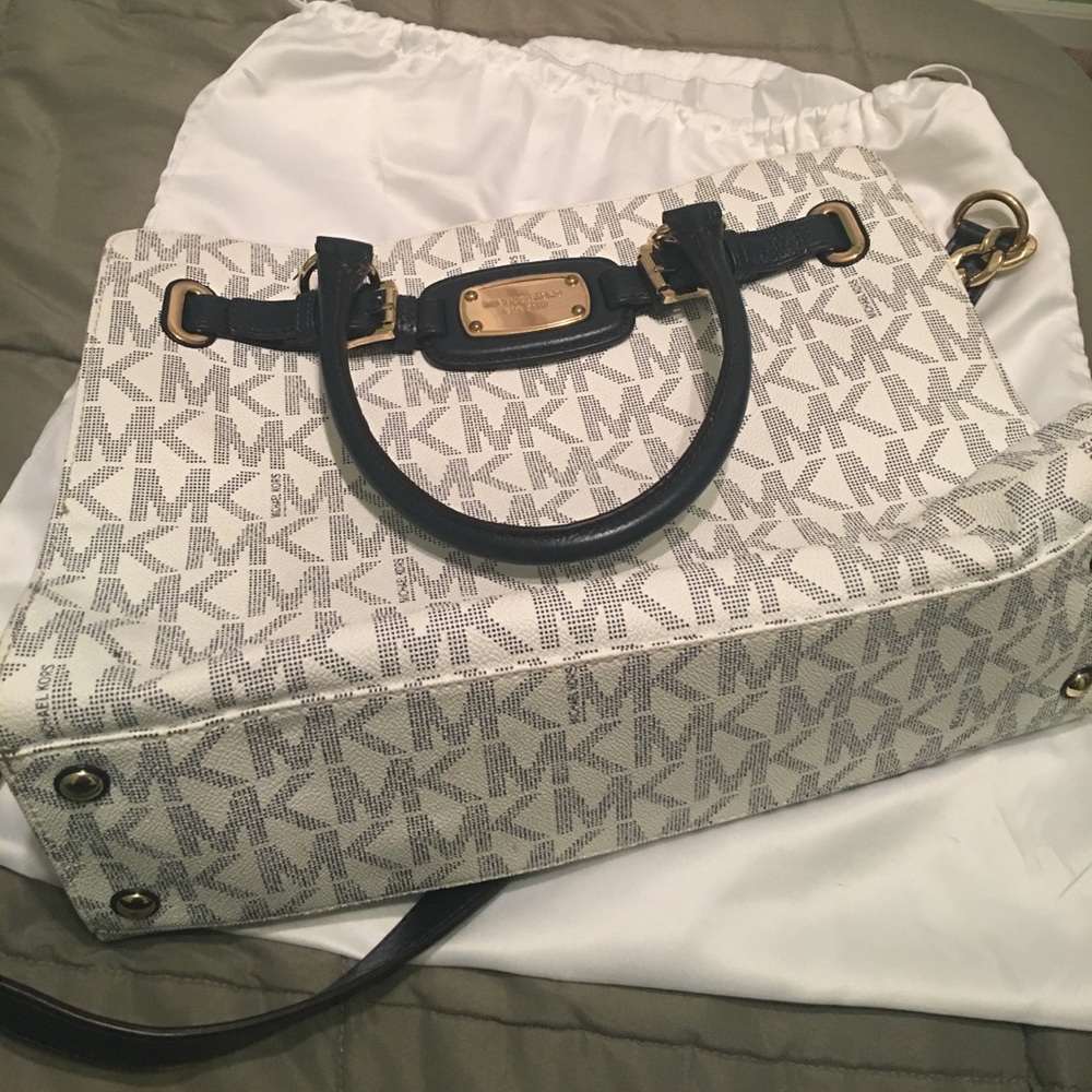 Michael Kors purse blue and white - Picture 2 of 6