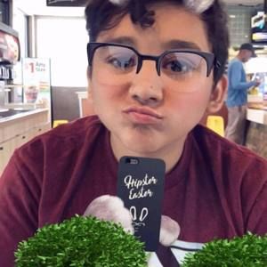 Meet your Posher, Emmanuel