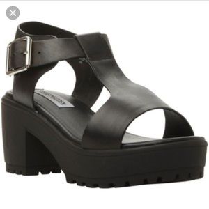Steve Madden Stefano Chunky Black Heel