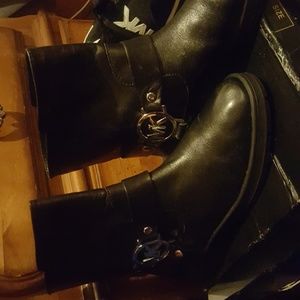 MK boots