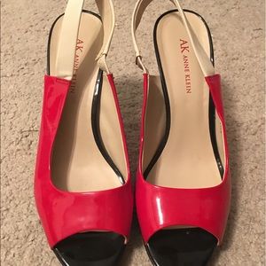Anne Klein 2 inch heels 8.5 size