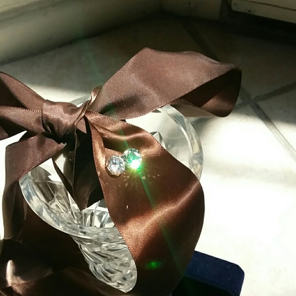 ♦️HP!(6CT~3CT/ea;)♦ GORGEOUS STUDS IN PLAT or GOLD - Picture 2 of 5