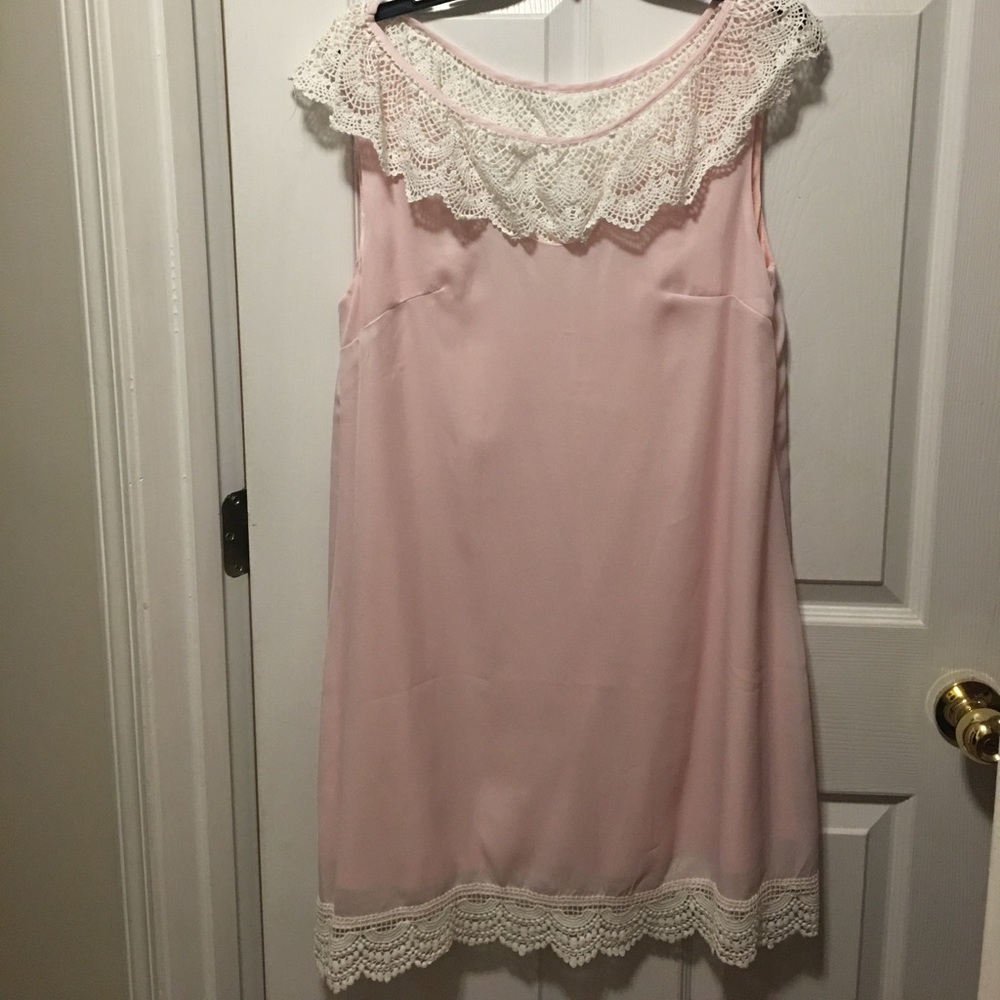 Chiffon Dress with Lace Detail- Large