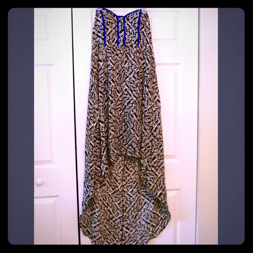 Super adorable hi-lo dress!