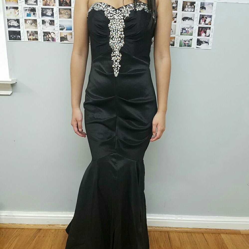 David's Bridal Black Sequined Prom Dress