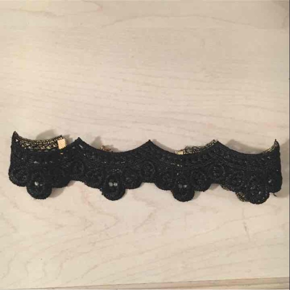 Chocker - Picture 2 of 2