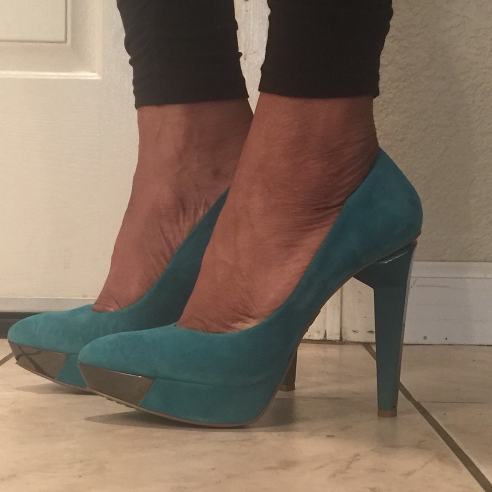 Sexy Teal & Silver Rachel Roy Stiletto