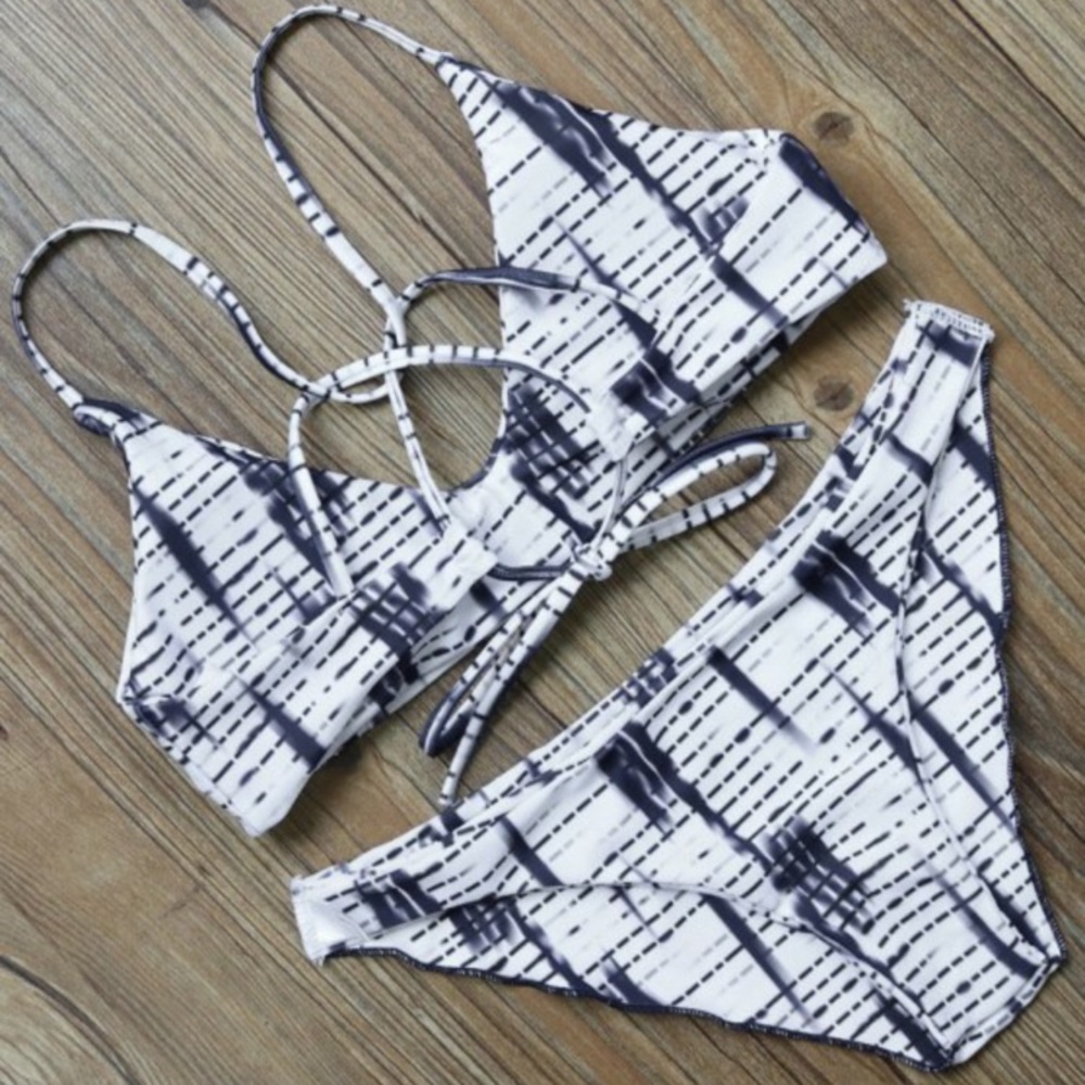 BRAND NEW, NEVER WORN! White & blue striped bikini