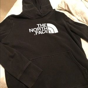 Black north face hoodie