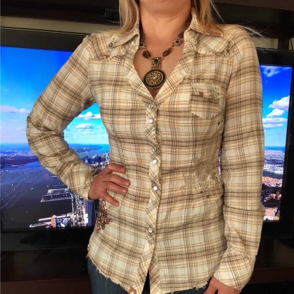 Guess Women's Long Sleeve Plaid Shirt