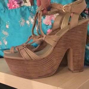 Perfect summer heel