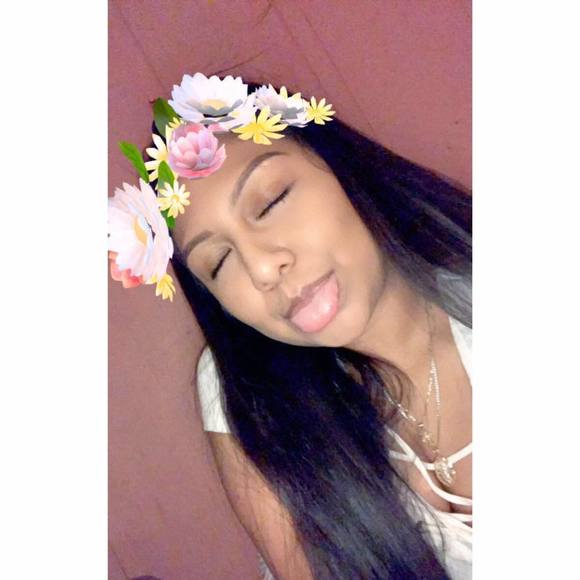 Meet your Posher, Brenda - Picture 1 of 1