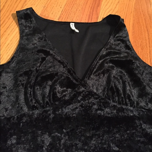 Emma & Sam LF Velour slip dress - Picture 2 of 2