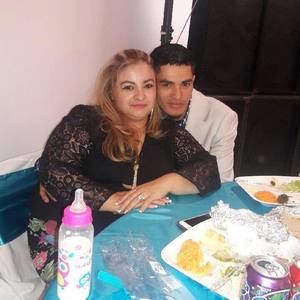 Meet your Posher, Ambar