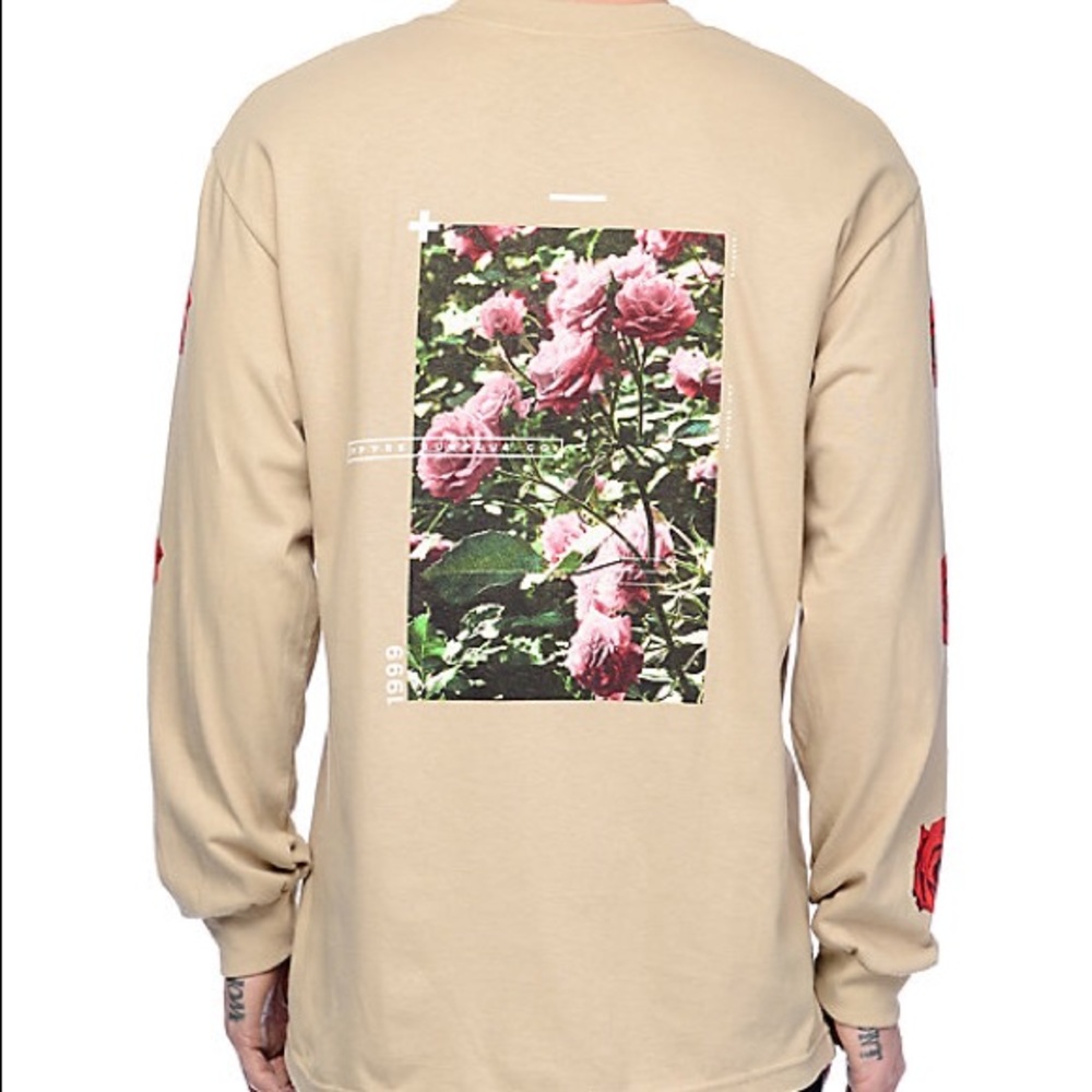 MUST SELL! USED EMPYRE LONG SLEEVE