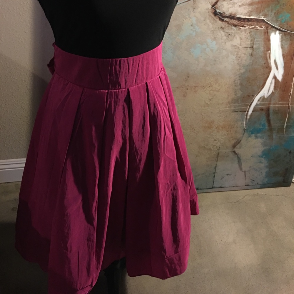 Dress - Picture 2 of 4