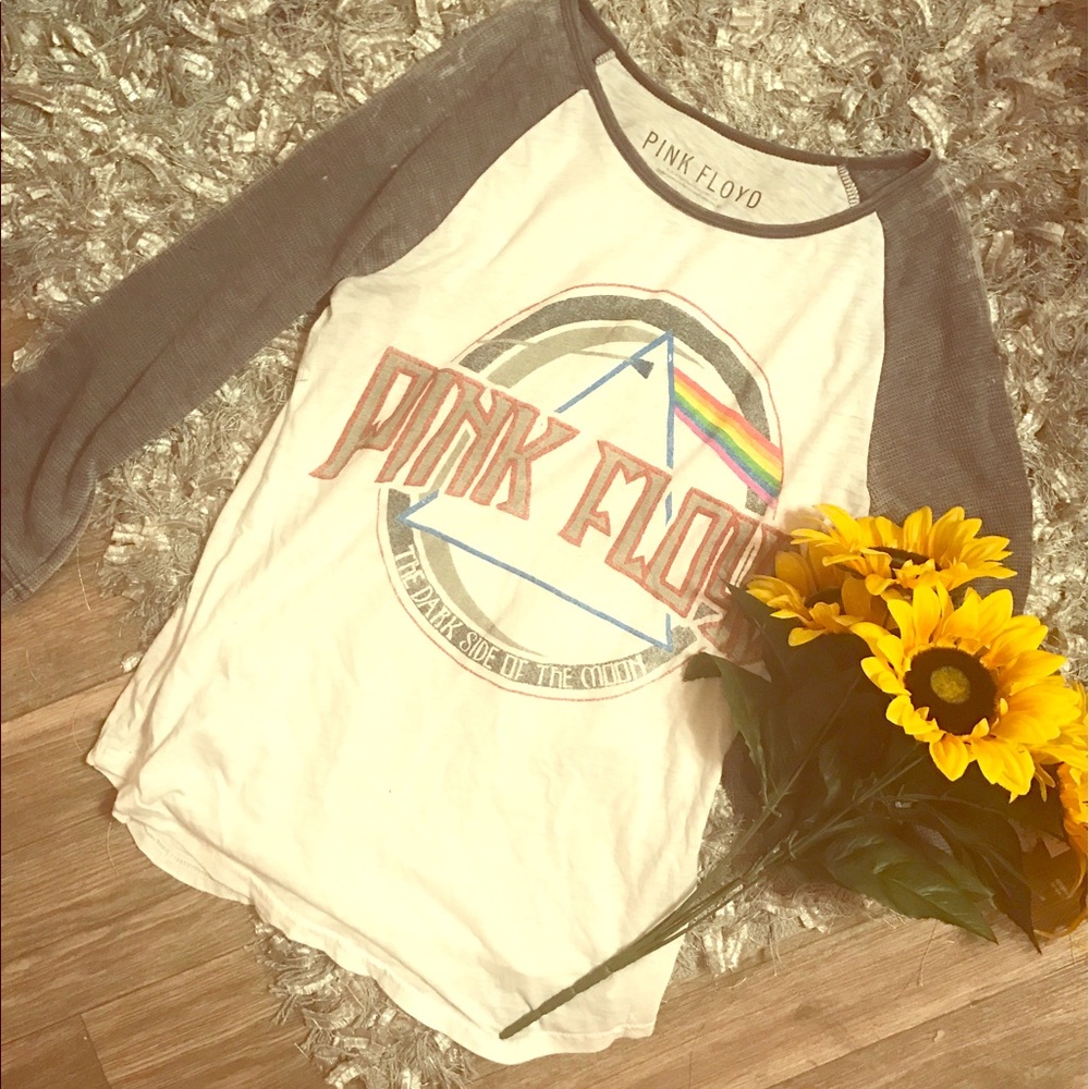 Pink Floyd shirt