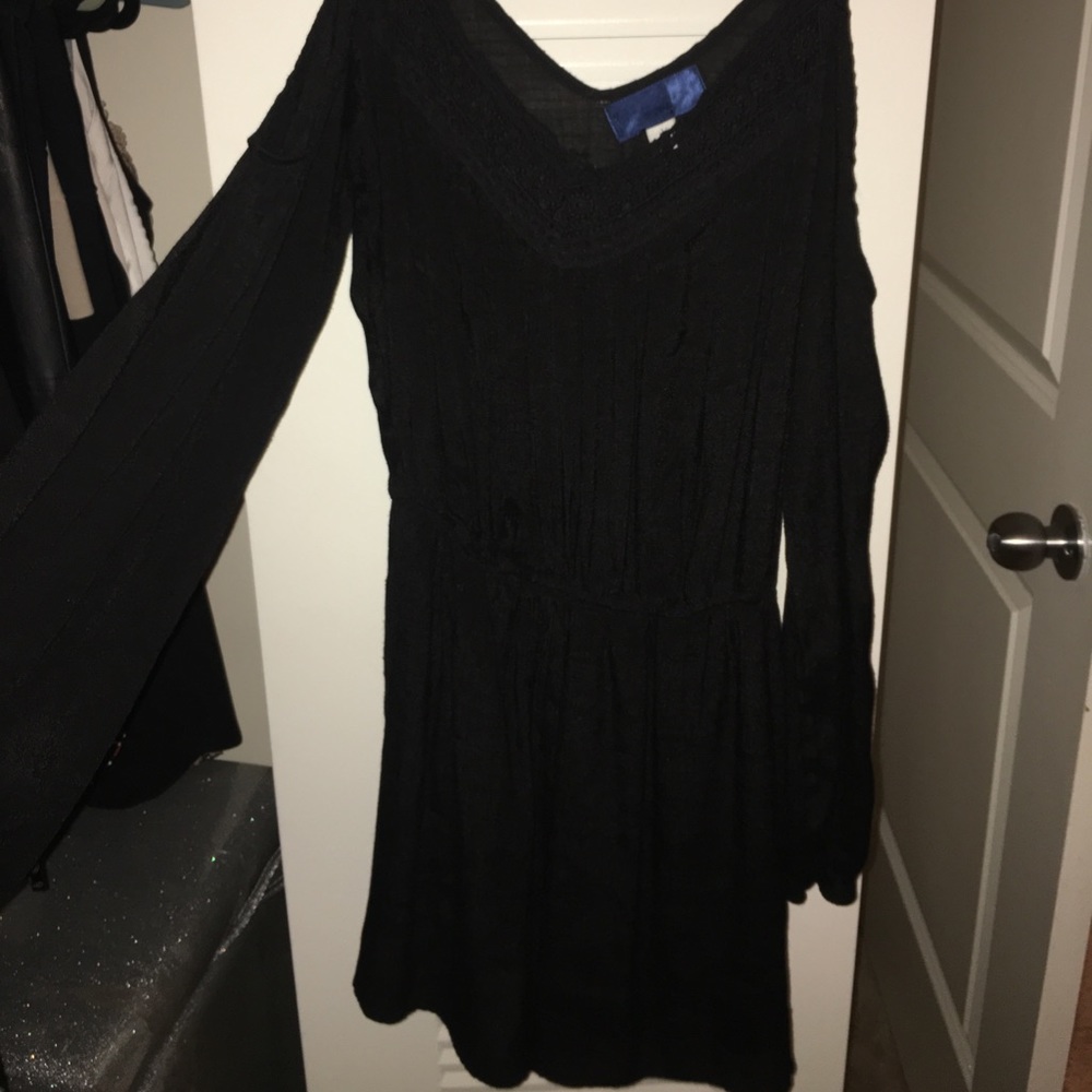 Francesca's black scoop out  sleeve romper