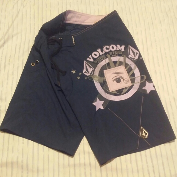 Volcom Stone Size 30 Blue/Purple Hybrid Shorts! - Picture 1 of 5