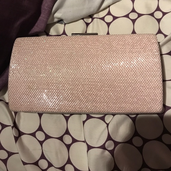 BEAUTIFUL LIGHT PINK CLUTCH - Picture 1 of 2