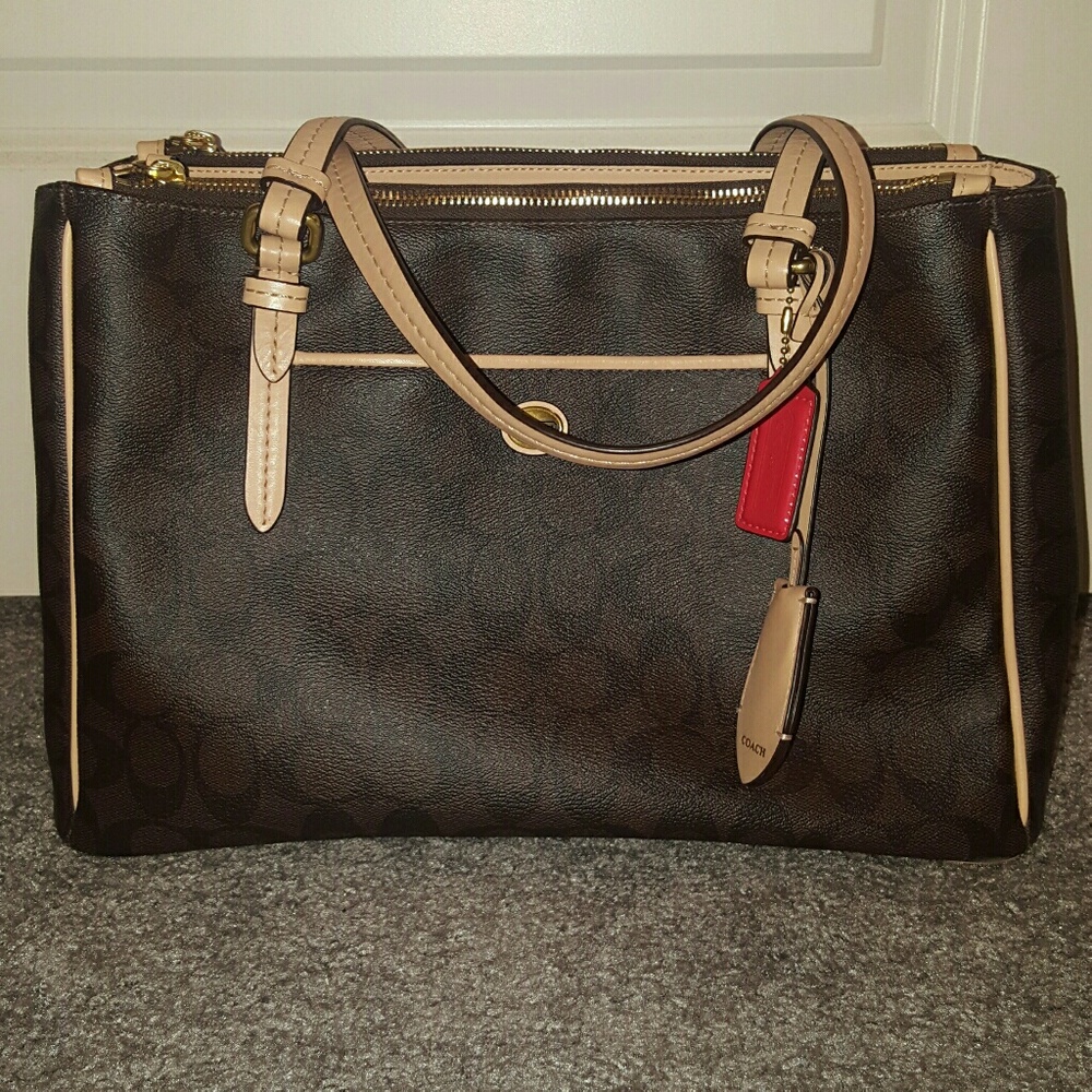 Coach Shoulder Bag