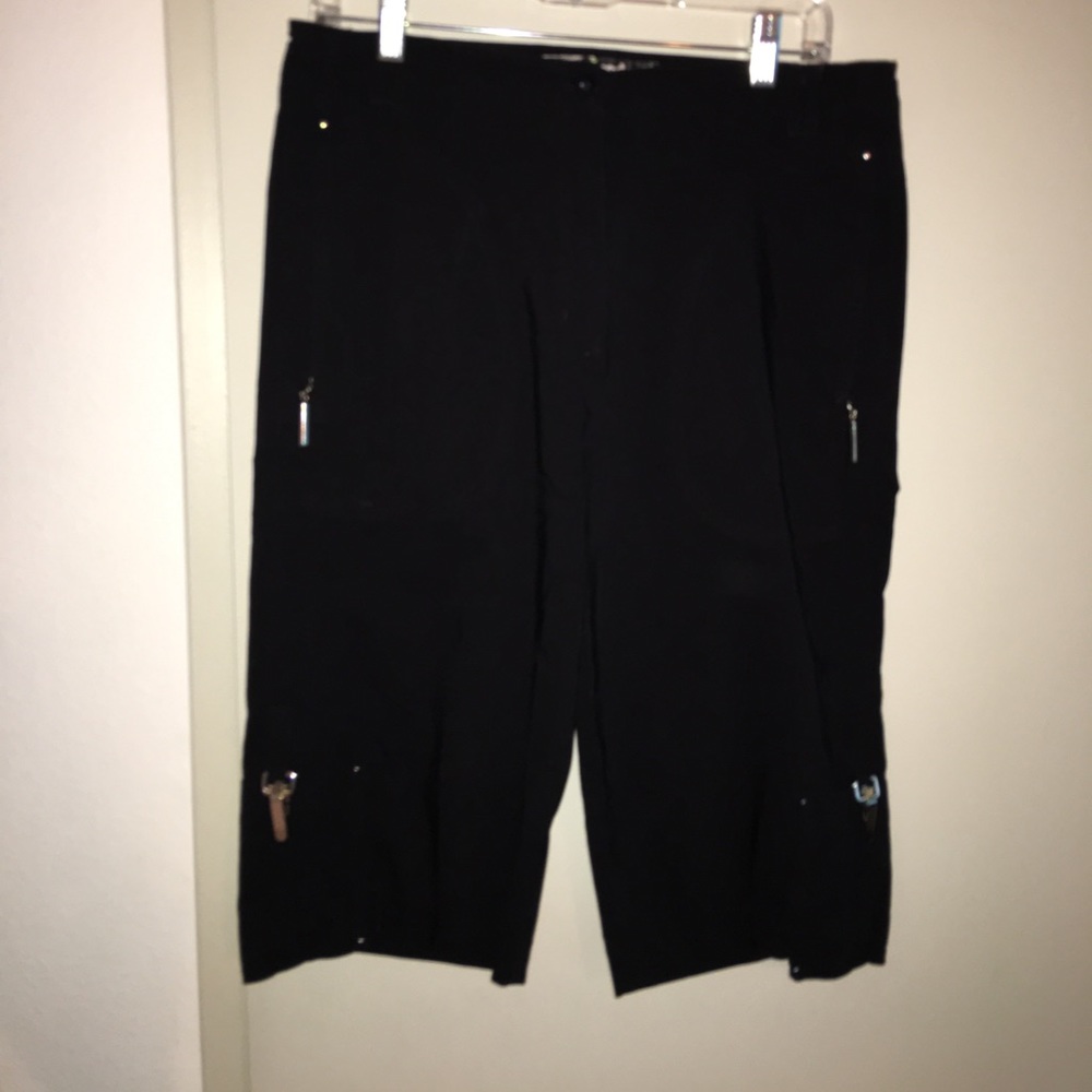Black Jamie Sadock capris