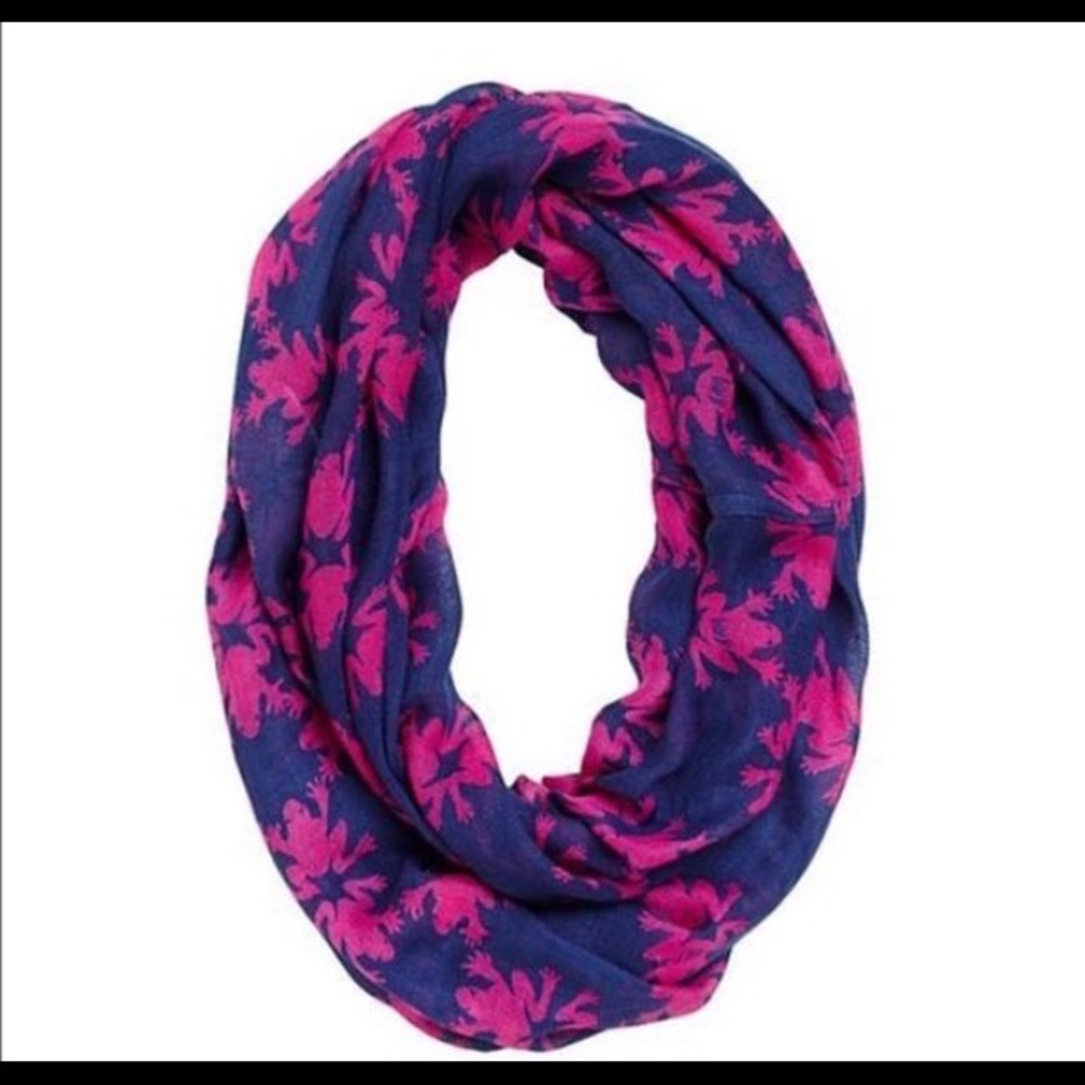 Lilly Pulitzer Infinity Scarf in Get Hoppy Print