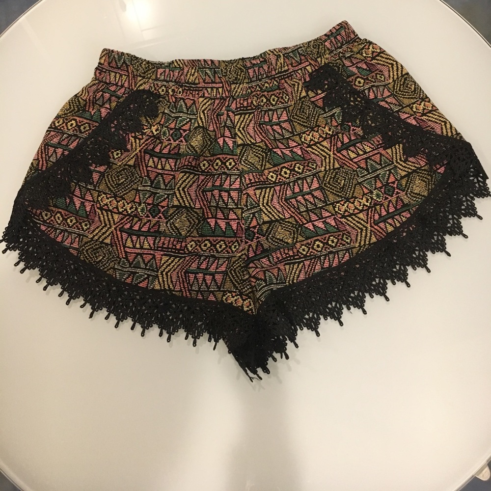 Tribal pint shorts