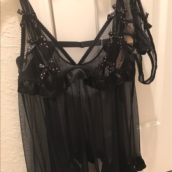 Victoria Secret lingerie with panties - Picture 1 of 4