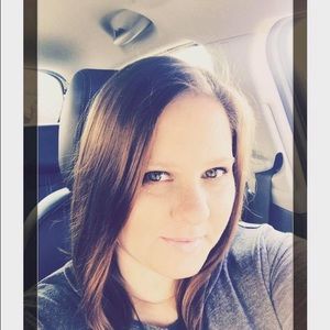 Meet your Posher, Elisha