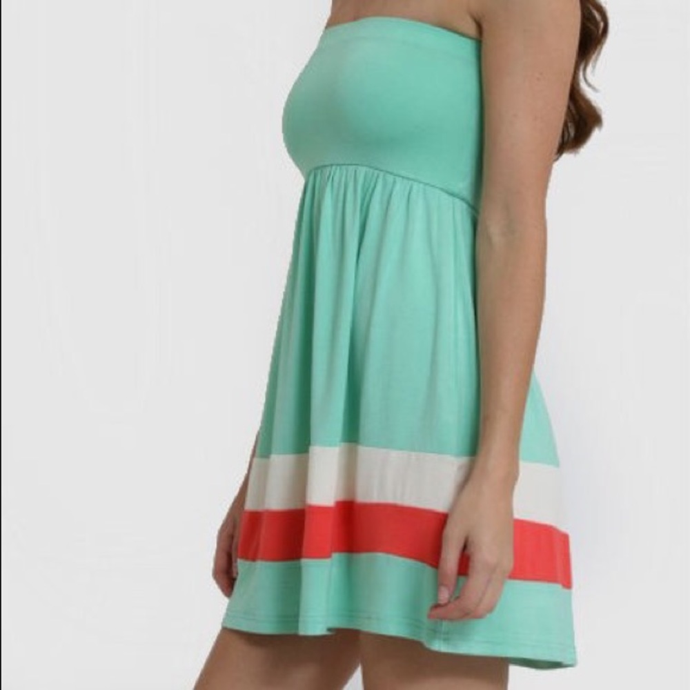 🎀SALE- Strapless Mint Color Block Dress