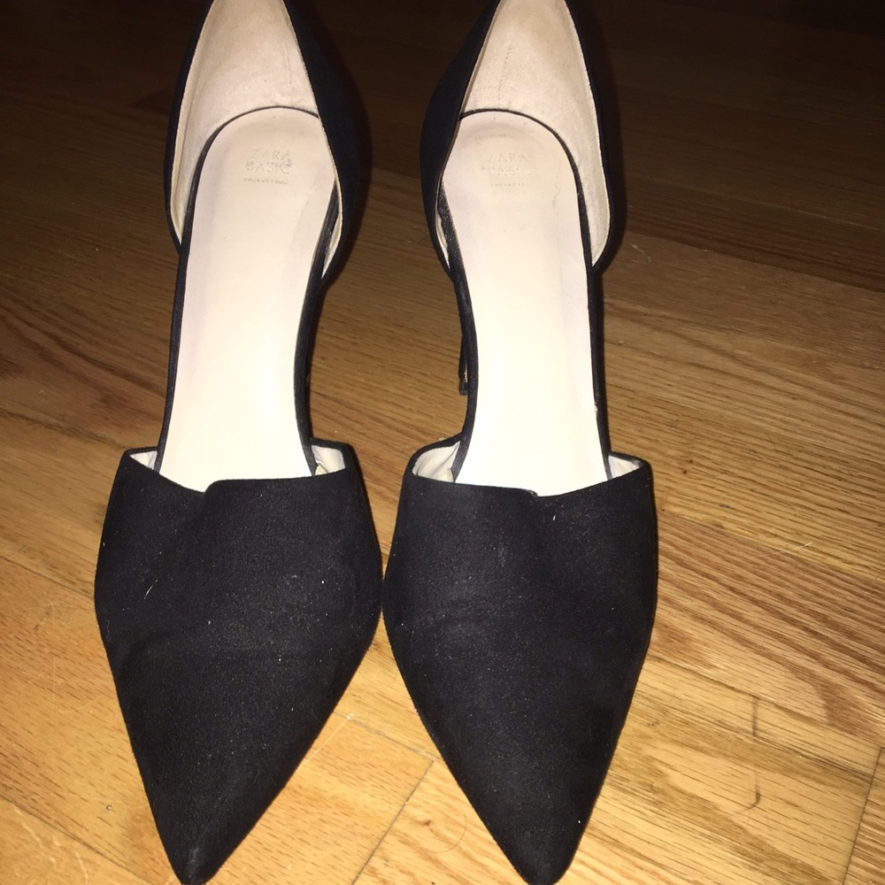 Black D'Orsay Suede Pumps