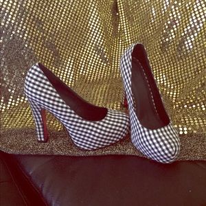 Gingham Print Heels 👠