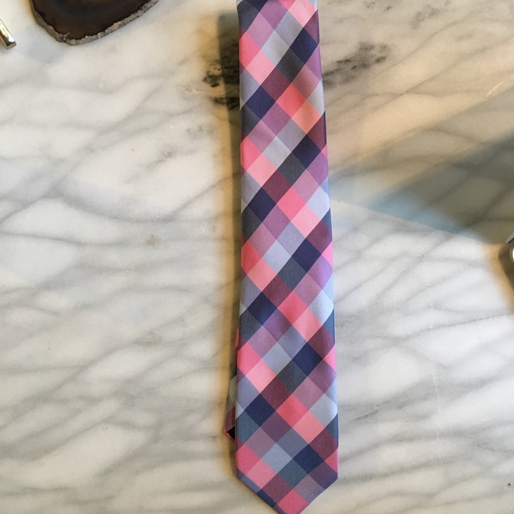 Tommy Hilfiger tie
