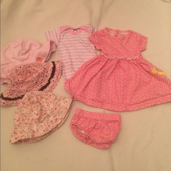 Carter's Other - 💗 $3 bundle price-baby clothes bundle