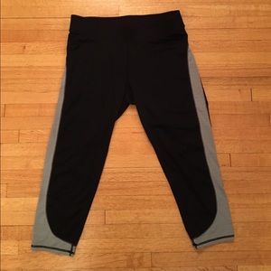 Workout crop pants