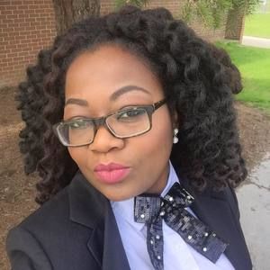 Meet your Posher, Manuela