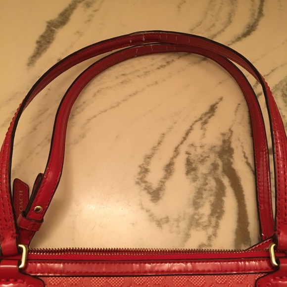 Coach purse - Picture 2 of 4
