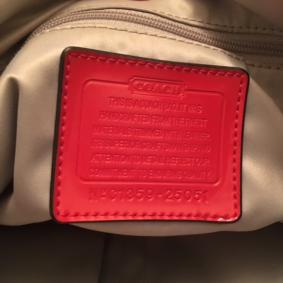 Coach purse - Picture 3 of 4