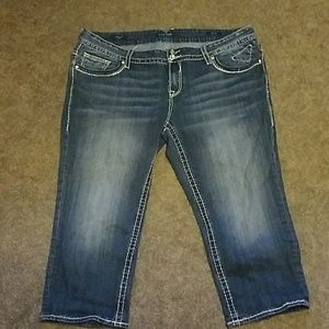 Women's plus size Vigoss cropped jeans