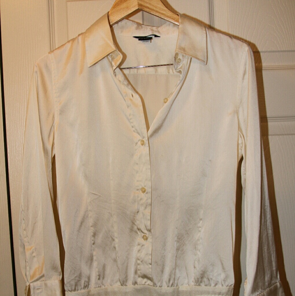 New Moda Silk Blouse