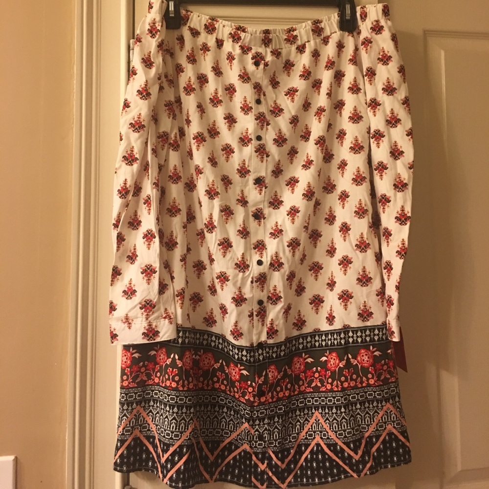 Off-the-shoulder "button down" boho chic dress