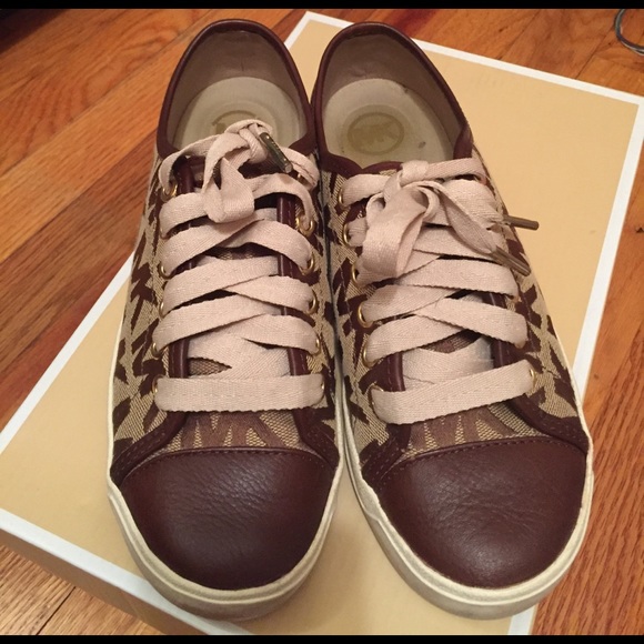 Michael Kors sneaker - Picture 2 of 4