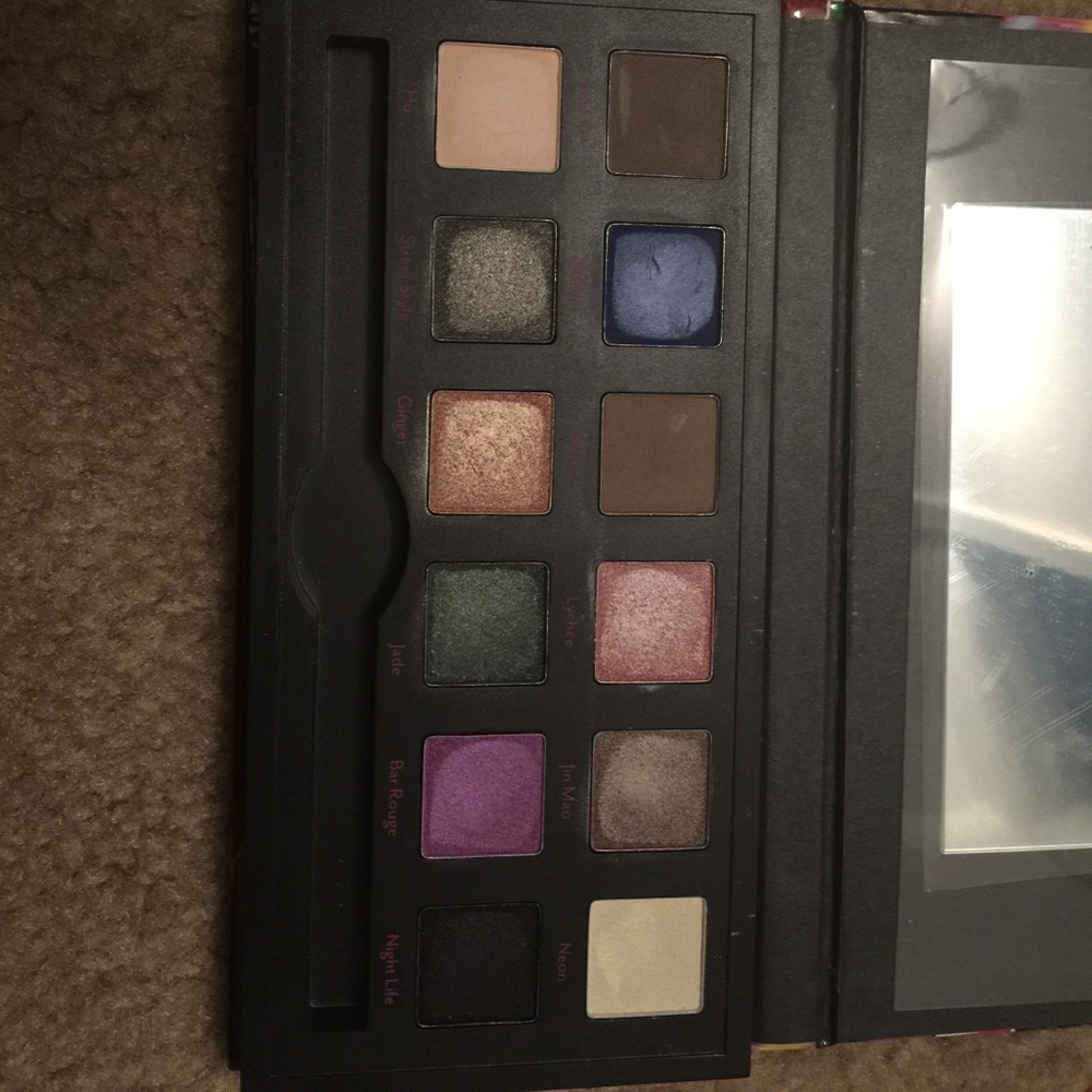 Cargo Eyeshadow Palette